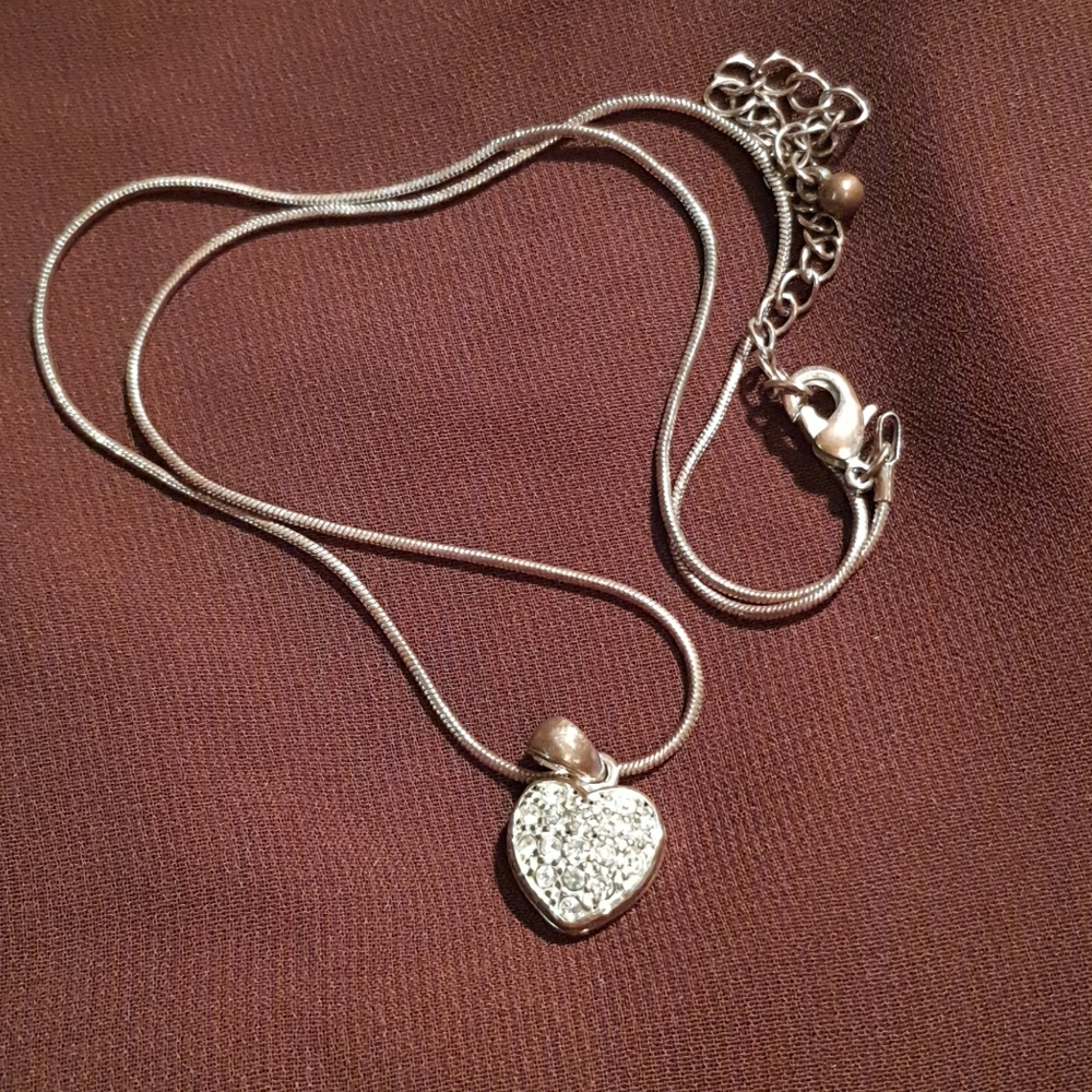Pretty heart pendant